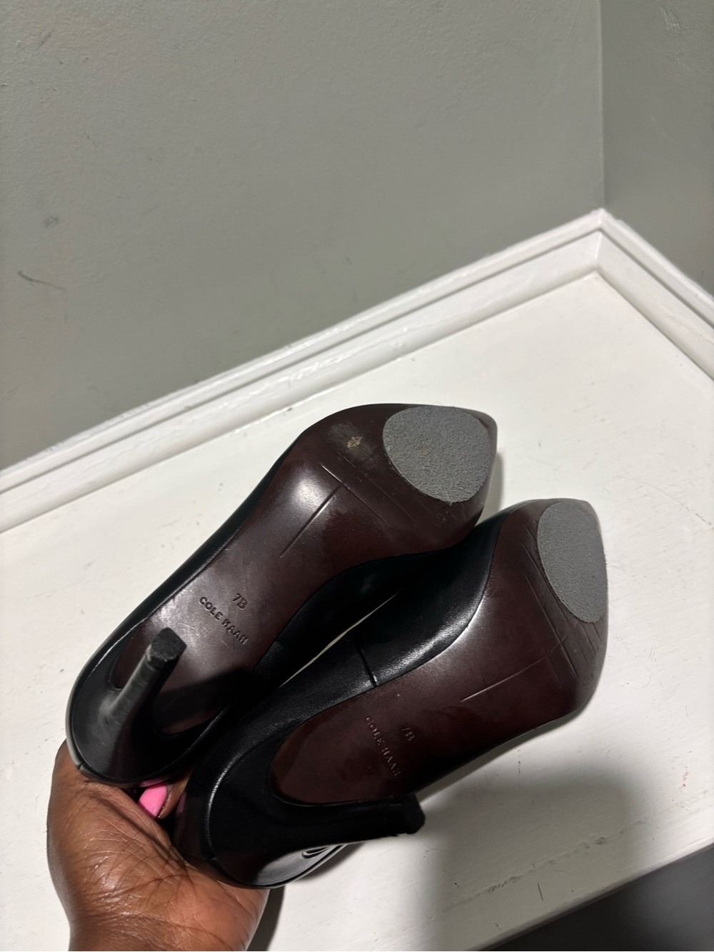 Cole Haan Grand Classic Black Pointed-Toe Women's Pumps-size 7B - Picture 7 of 10